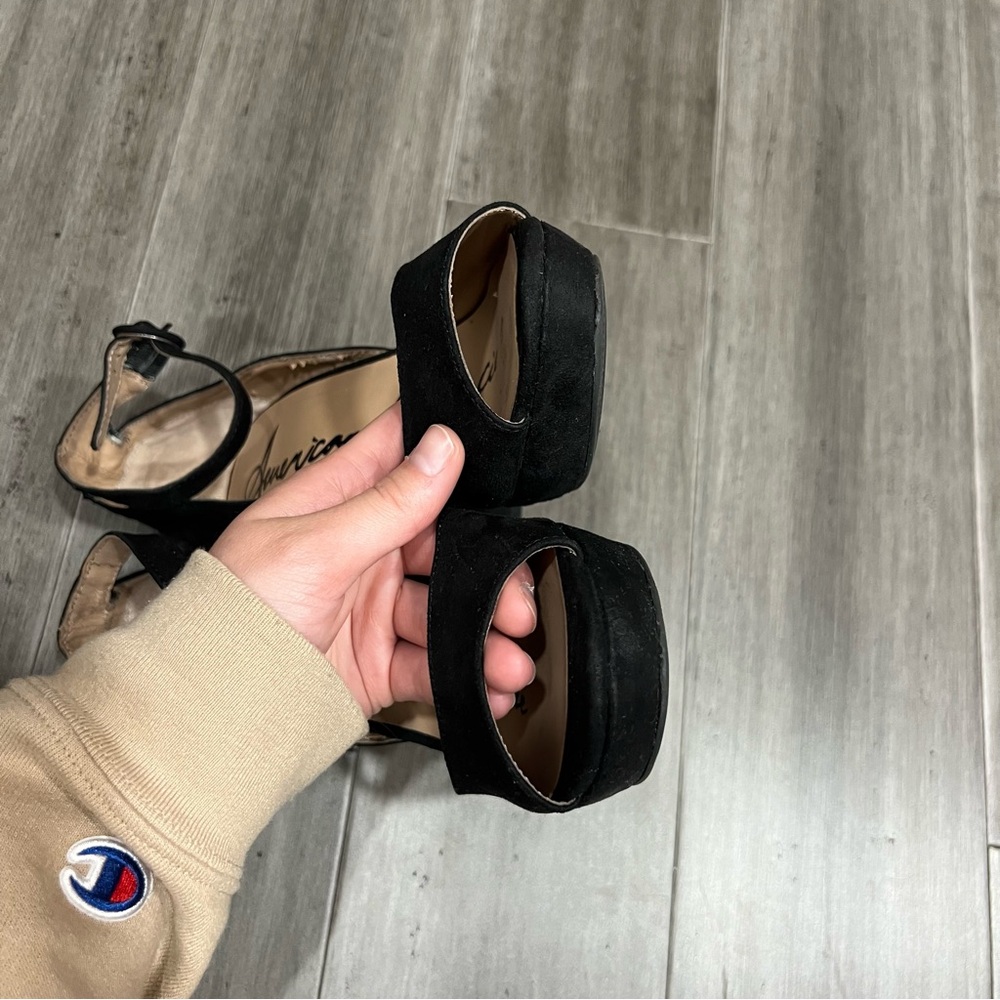 American Rag Suede Heels‎ - Picture 6 of 12